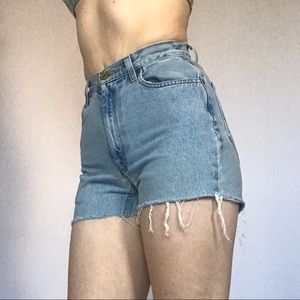 Vintage Liz Claiborne Jean cut offs 💙